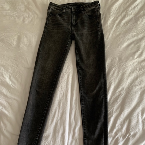 high waisted jeans - Picture 2 of 5